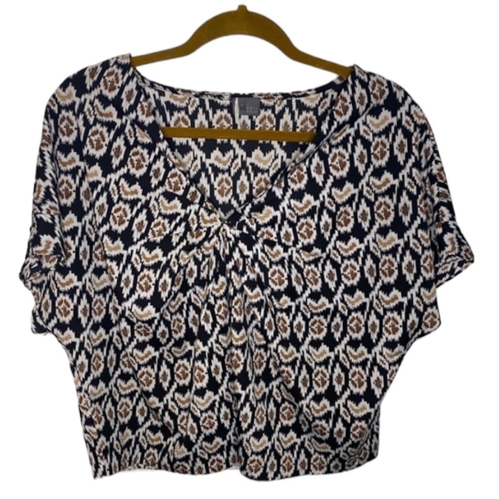 Sparkle & Fade Anthropologie Abstract crop Blouse